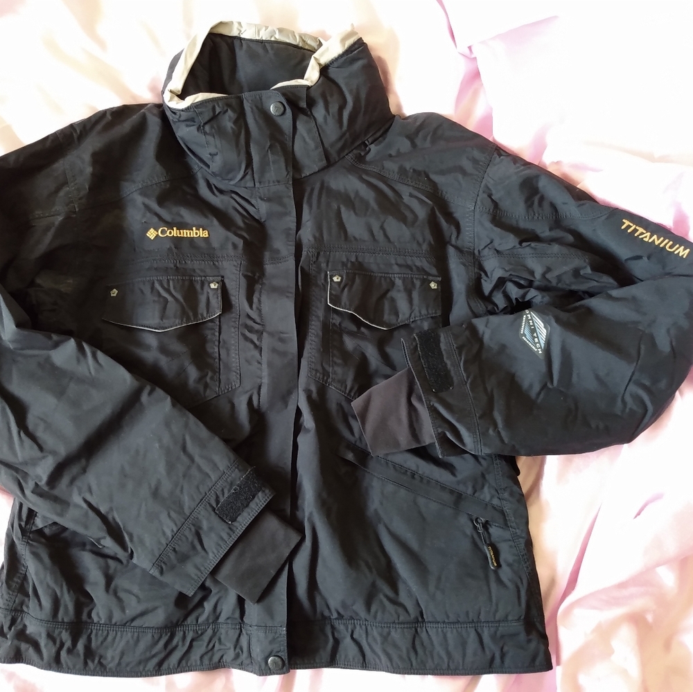 Columbia Titanium Ski Jacket w/ Packable Hood